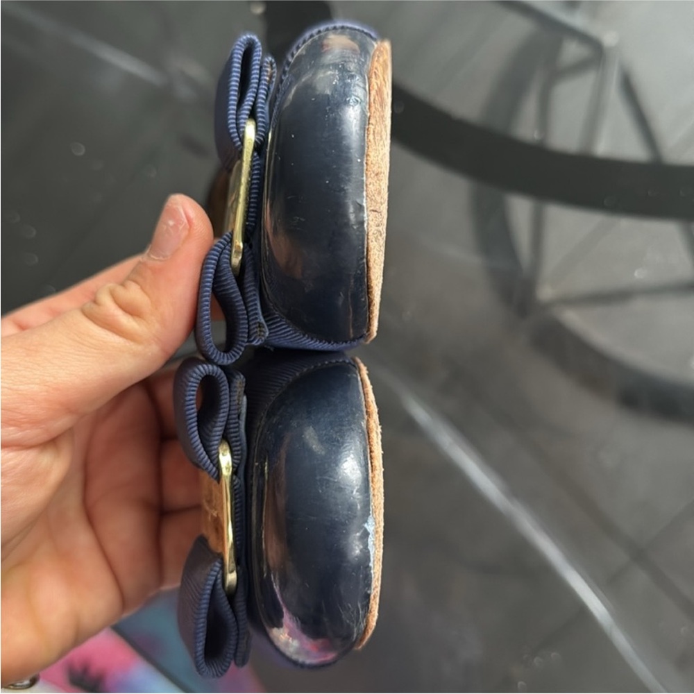 Salvatore Ferragamo Blue Patent Leather Flats with Bow - Picture 4 of 8